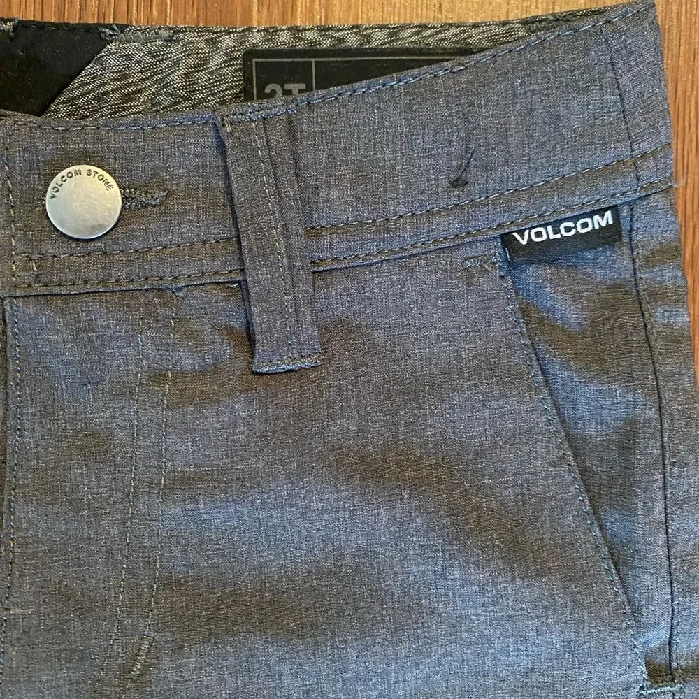 VOLCOM Shorts Toddler Size 2T Gray Flat front Surf Skate Hybrid